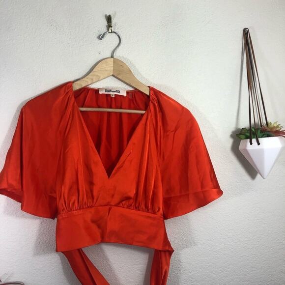 Diane Von Furstenburg orange satin plunge wrap crop blouse ASO Camilla Cabello - Picture 2 of 8